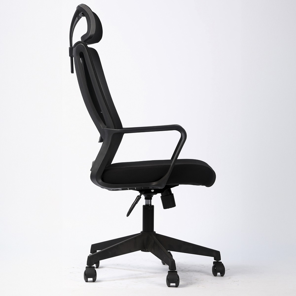 Cadeira de Escritório Bluecase Office Ergo Prime, Preta, Estrutura Preta, Ajustável, BCOP-01BKBK