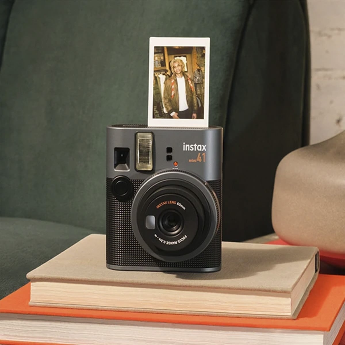 Câmera Instantânea Fujifilm Instax Mini 41, Analógica, Preto