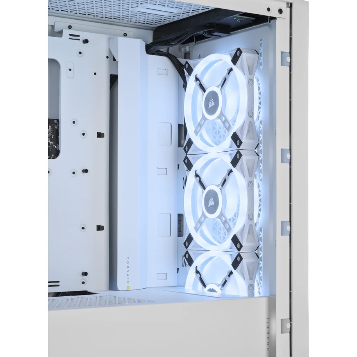 Gabinete Gamer Corsair 4000D RGB Airflow QL Edition, Mid Tower, Vidro Temperado, ATX, Com 4 Fans, Branco, CC-9011232-WW