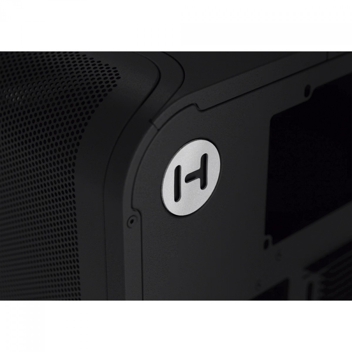 Gabinete Gamer Hyte X50 Air Pitch Black, Mid Tower, Mesh, ATX, Sem Fonte, Sem Fans, Preto, CS-HYTE-X50A-BB