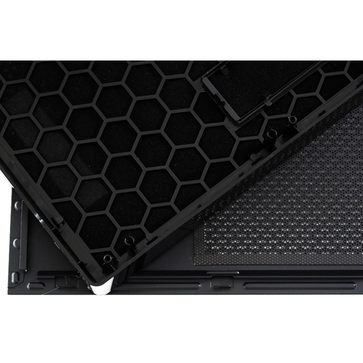 Gabinete Gamer Riotoro, Mid Tower, Black, Sem Fonte, Com 1 Fan, CR1080