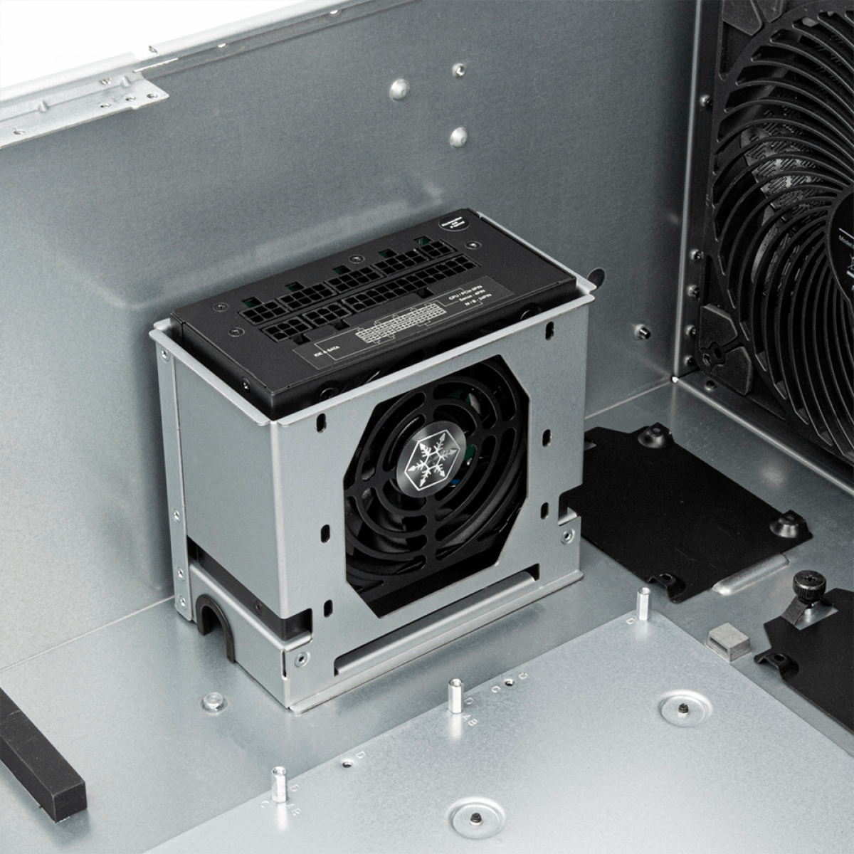 Gabinete para Servidor SilverStone RM51, Mid Tower, ATX, Sem Fonte, Com 2 Fans, Black