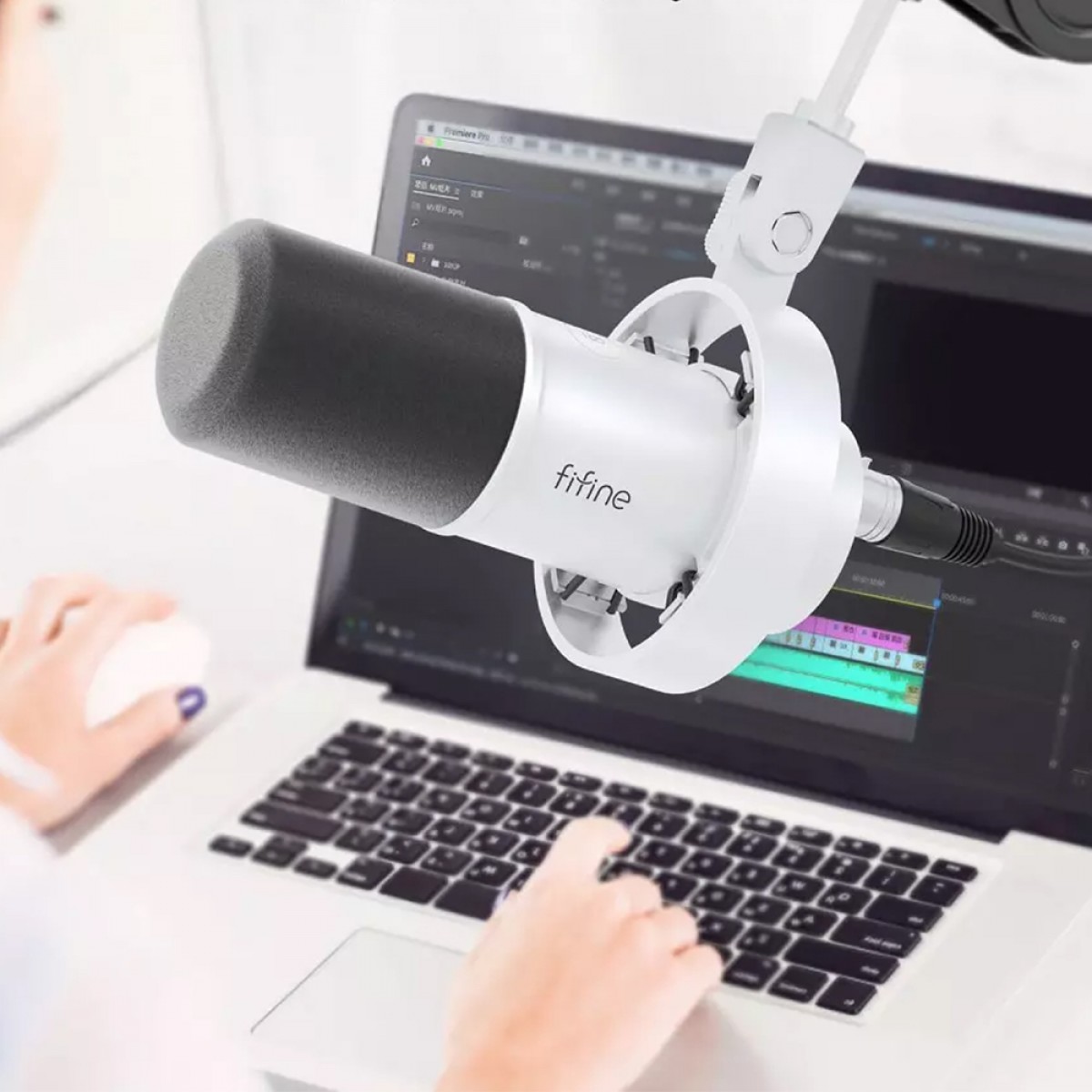 Microfone Dinâmico Fifine K688W White, USB/XLR, Branco