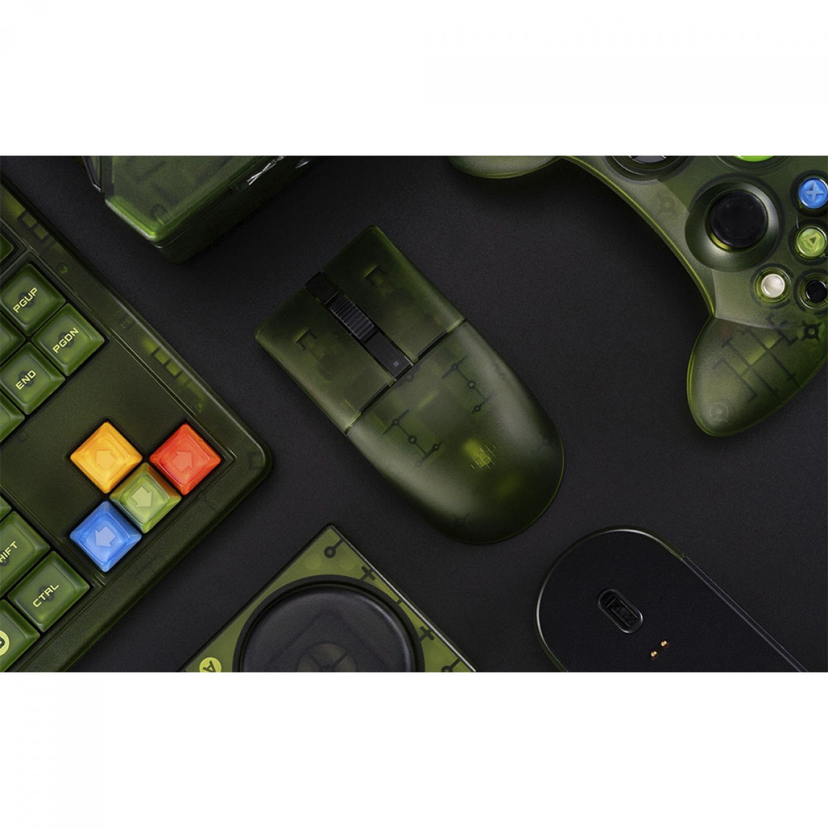 Mouse Gamer Retro 8BitDo R8 Xbox Edition, Wireless/Bluetooth, 26000 DPI, 7 Botões, Sensor PAW 3395, Com Dock de Carregamento, Verde, 85CB05