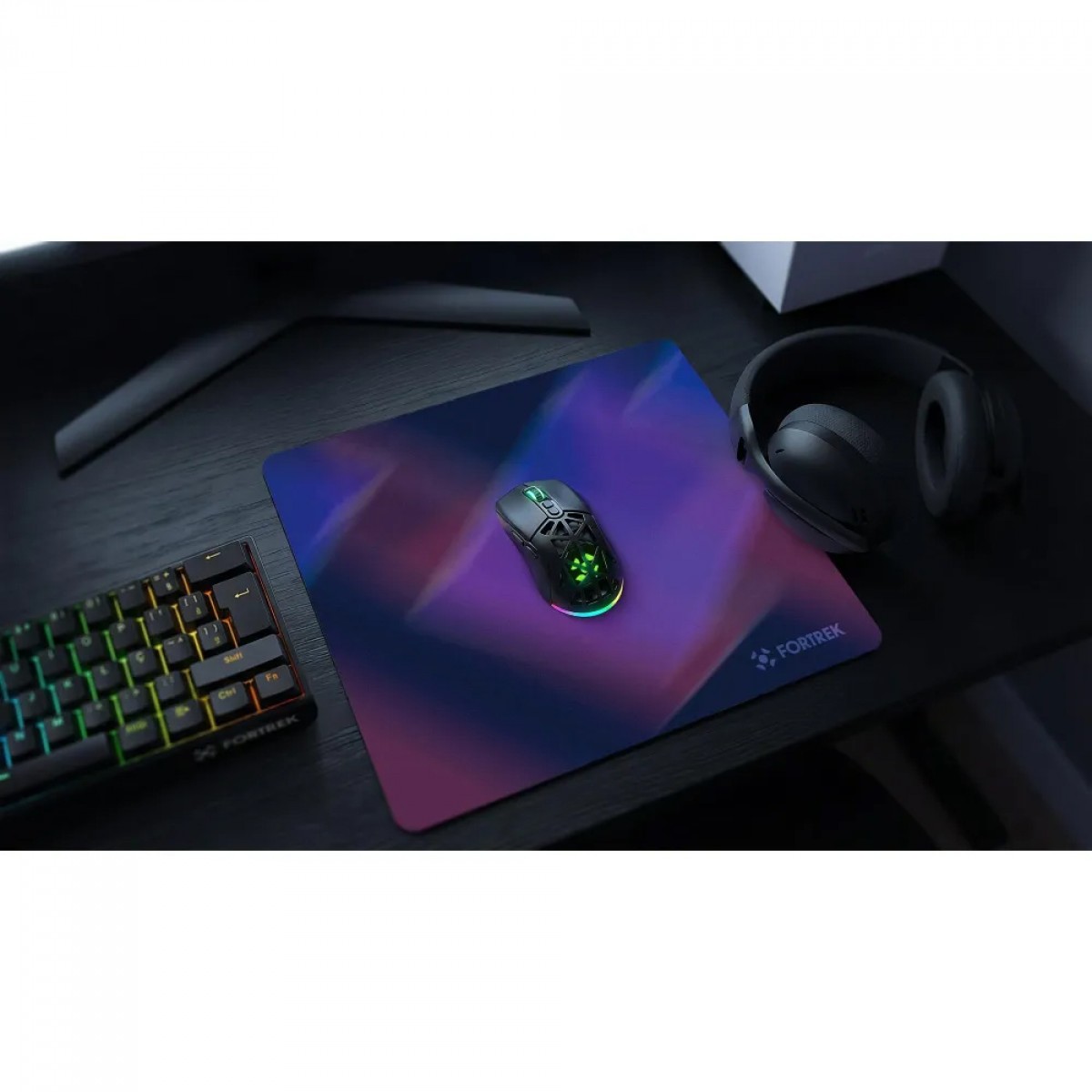 Mousepad Gamer Fortrek Quickglass Pro, Com Infusão de Vidro, 490x420mm, Preto