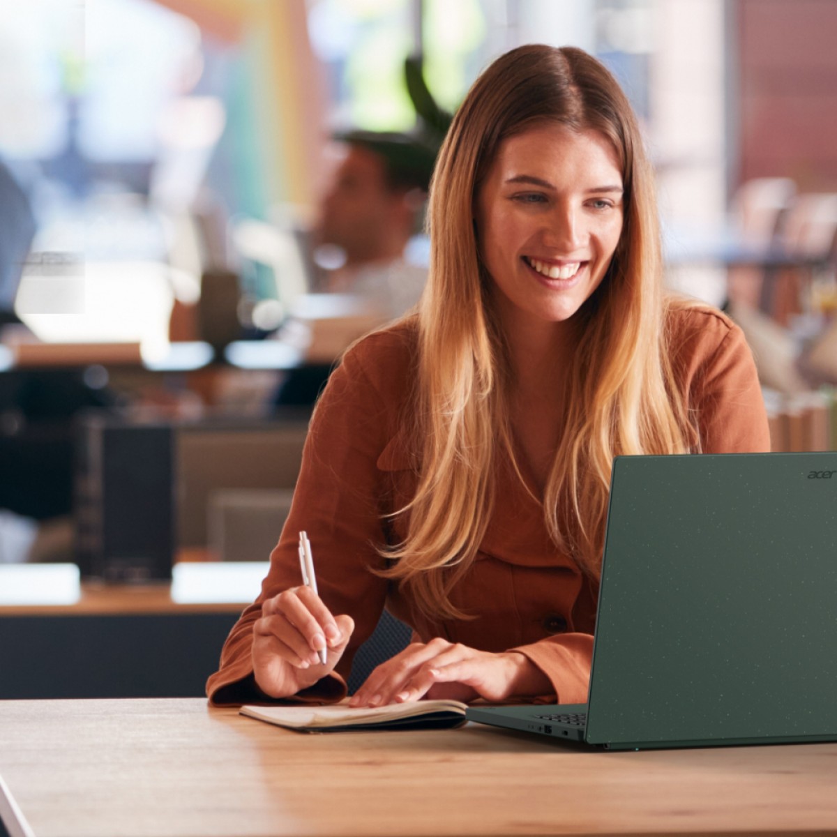 Notebook Acer Aspire Vero Intel Core i5-1335U / 8GB DDR5 / SSD 512GB / 15,6" IPS Full HD / Intel Iris Xe Graphics / Windows 11 / Verde / NX.KPUAL.001