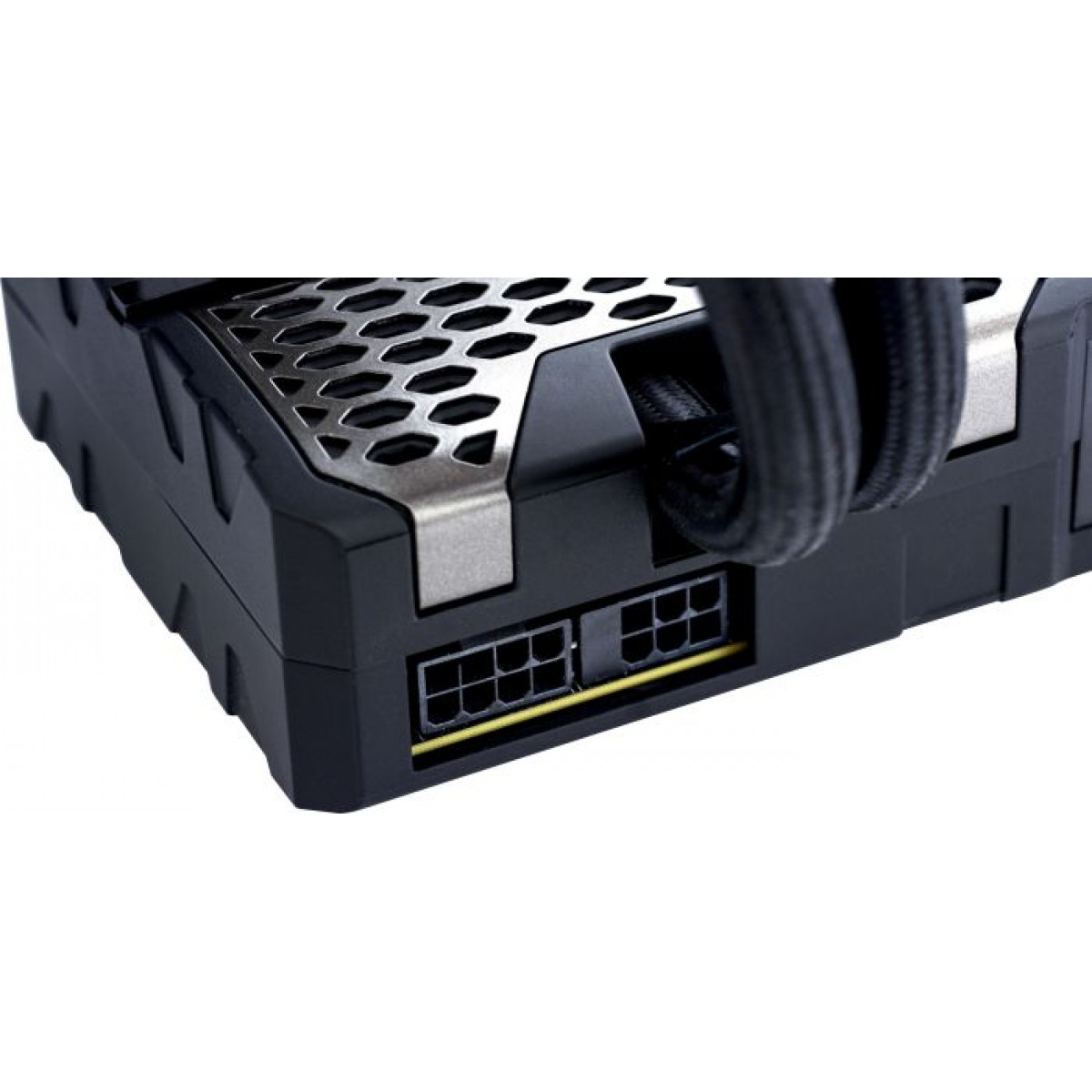 Placa de Vídeo Inno3D GeForce RTX 2080 Super iChill Black, 8GB GDDR6, 256Bit