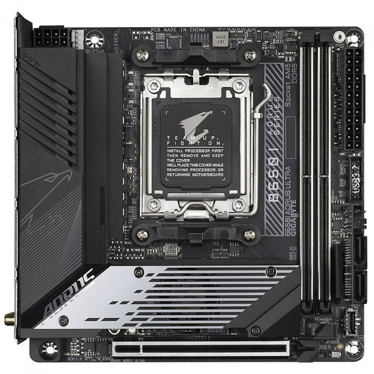 Placa Mãe Gigabyte B650i Aorus Ultra, Chipset B650, AMD AM5, Mini-ITX, WiFi, DDR5