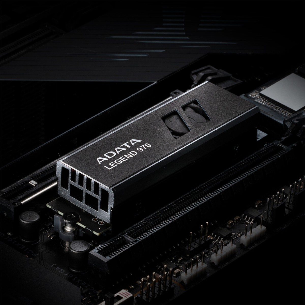 SSD Adata Legend 970, 1TB, M.2 2280 NVMe, Leitura 9500MBs e Gravação 8500MBs, SLEG-970-1000GCI