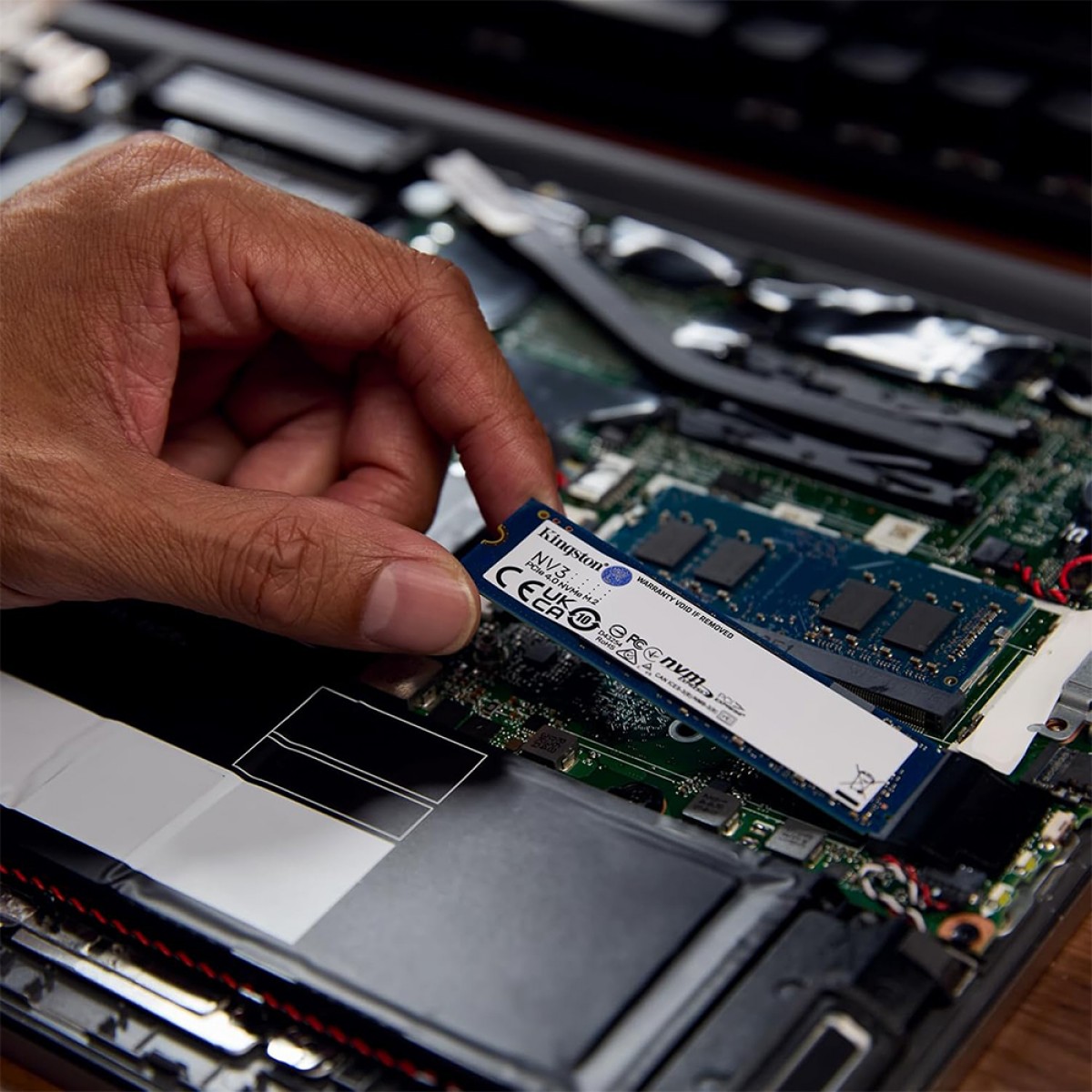 SSD Kingston NV3, 2TB, M.2 NVMe, 2280, PCIe 4.0, Leitura 6000MBs e Gravação 5000MBs, SNV3S/2000G
