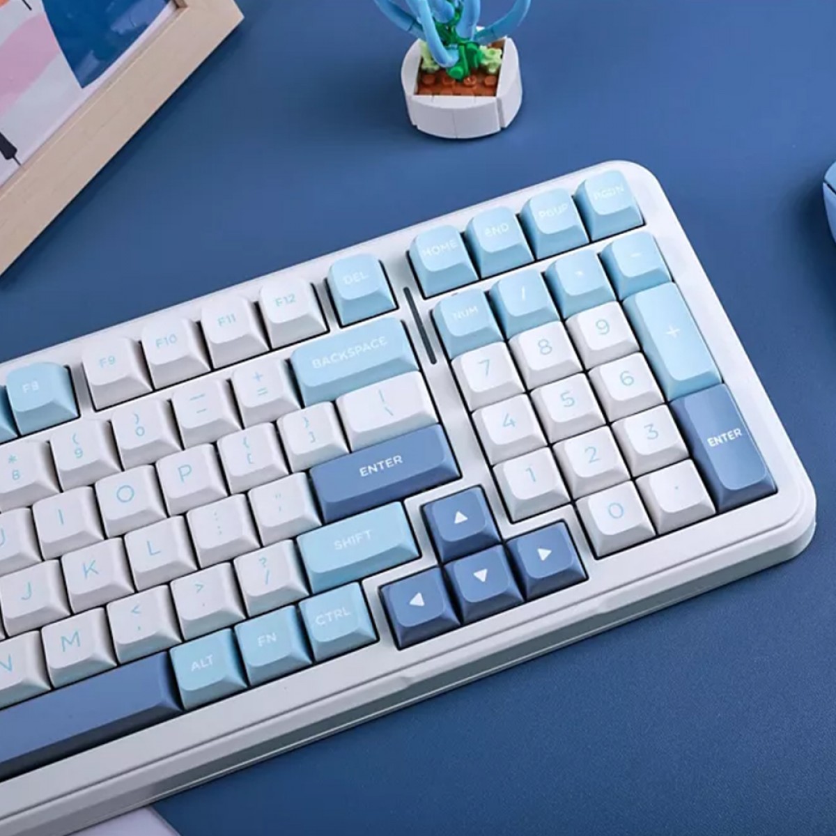 Teclado Mecânico Gamer MCHOSE K99 V2, Wireless, Bluetooth, RGB, Icy Creamsicle Switch, ANSI, 98%, Sky Blue, MC-K99V2-4